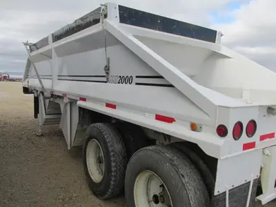 Used 2019 MIDLAND CROSS GATE BELLY DUMP Dump Trailers Manitoba CA | Conquest Truck & Auto Sales #1421336