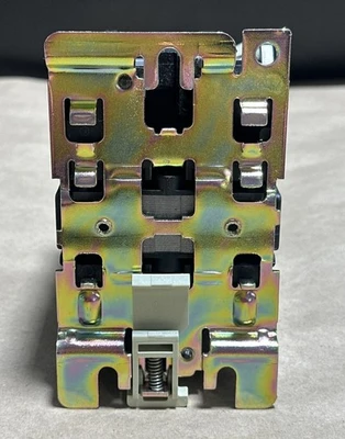 NEW Telemecanique LC1 D5011G6