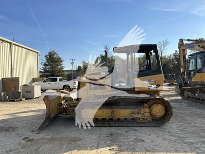 USED 2010 CATERPILLAR D5K LGP