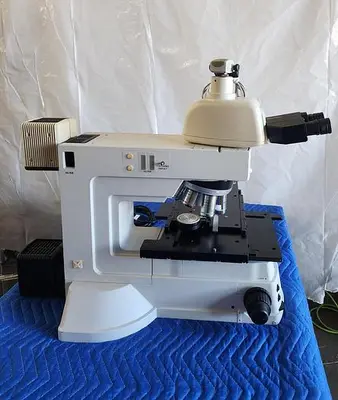 USED NIKON L200
