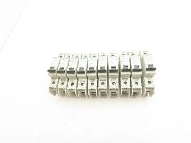 Schneider Electric 60105 C60 4A Multi 9 Circuit Breaker 240V Lot of 10