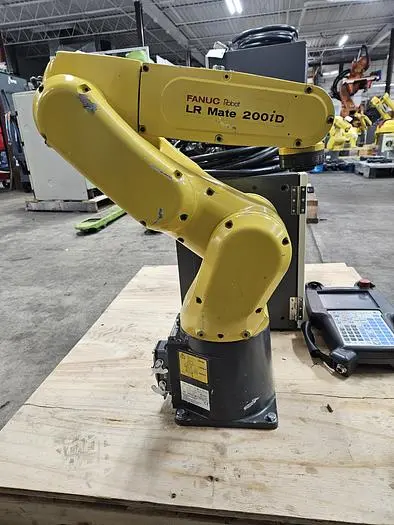 Used 2014 FANUC LR MATE 200ID Robots Ohio US | Six Axis Solutions #397806