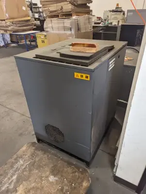 1998 Atlas Copco GA18 25HP compressor with dryer