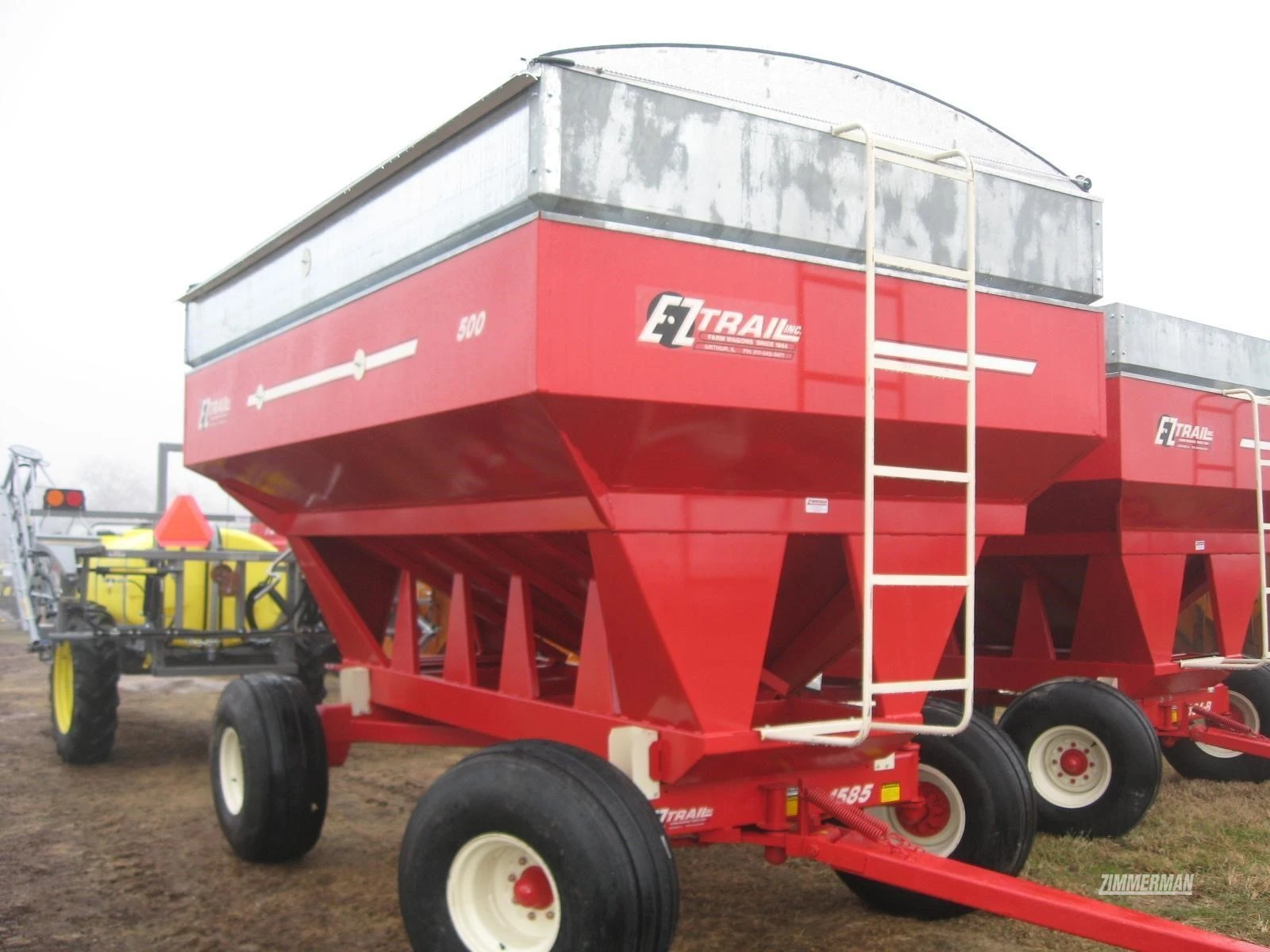 New | in-Stock 2025 E-Z TRAIL 500 Gravity Wagons Pennsylvania US | Zimmerman Farm Service #1410034