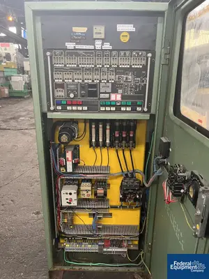 USED ARBURG 39 Ton Arburg Injection Molder, Model 220-90-350