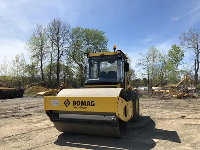 Used 2016 BOMAG BW213D-5 Single Drum Rollers New York US | Abele Tractor #1343139