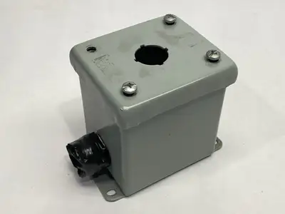 E1PBGXM | Hoffman  Pushbutton Enclosure w/ 22mm Push Button Cutout - Used