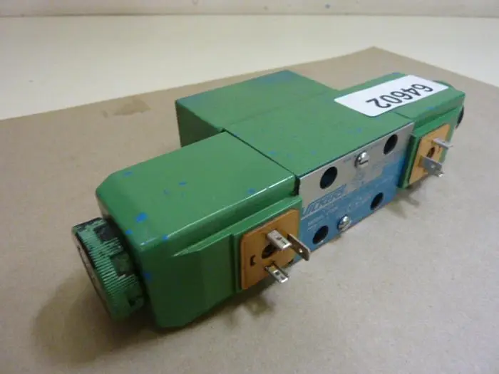 USED VICKERS DG4V-3-6C-M-U-HL7-60