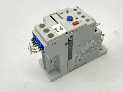 USED ALLEN-BRADLEY SER C IEC OVERLOAD RELAY 0.2-1A W/ 193-EPB PANEL MOUNT