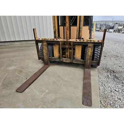 USED CATERPILLAR V120