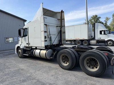 Used 2015 VOLVO VNVNL Conventional trucks Indiana US | Miedema Asset Management Group #1414652