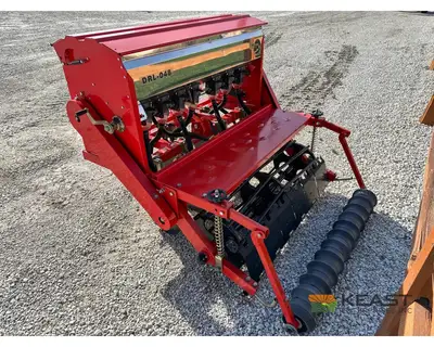 Used TAR RIVER _UNKNOWN_ Food Plot Seeders Iowa US | Keast Enterprises #1360509