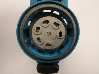 Marechal 01-P4051 Meltric PN7C Poly Receptacle 6-Wire 5-Pin Female Connector 15A