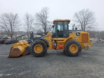 USED 2020 Deere 544L