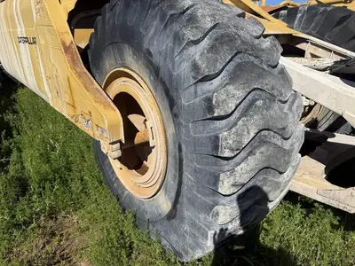 USED 1974 CATERPILLAR 621