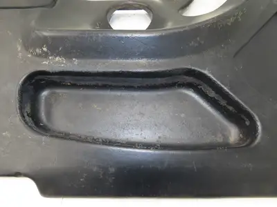 Yale Operator Center Plastic Cover Removed From ESC030FAN36TE094 Forklift