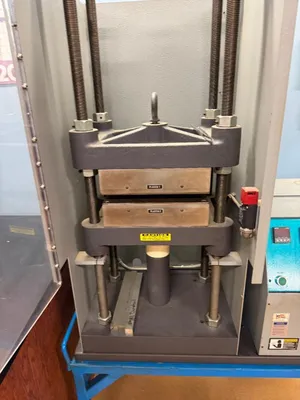 USED 2002 CARVER CARVER 3893-4D10A00 PRESS