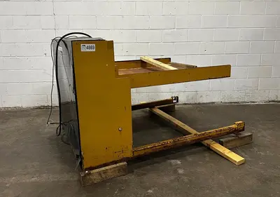Electric Pallet Lift Platform