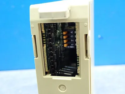 Used OMRON C200HDA003 PLC Processors | HGR 24 #752928