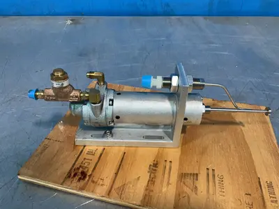 Used LOCTITE _UNKNOWN_ Pumps Ohio US | HGR 24 #1404923
