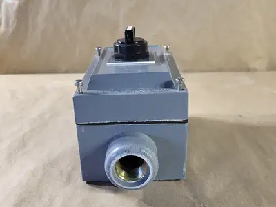 NEW ALLEN-BRADLEY 800H-R3HA4RL