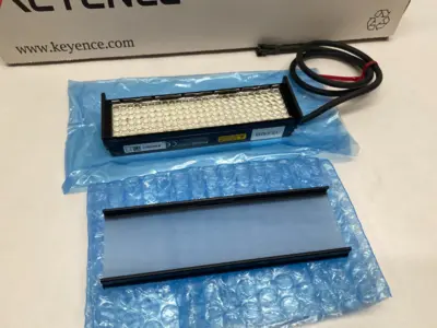 USED KEYENCE WHITE BAR LIGHT 120MM W/ DIFFUSION PLATE