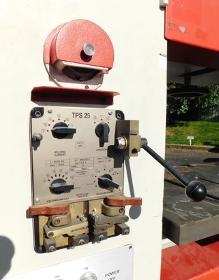 USED DAKE JOHNSON BAND SAW V-24