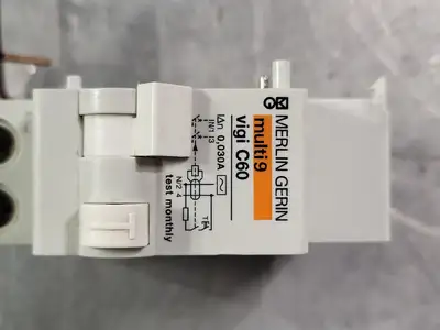 63 Amp, 2 Pole, 230/400 volts Circuit Breaker (Bag of 4)