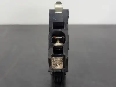 USED SQUARE D QO120