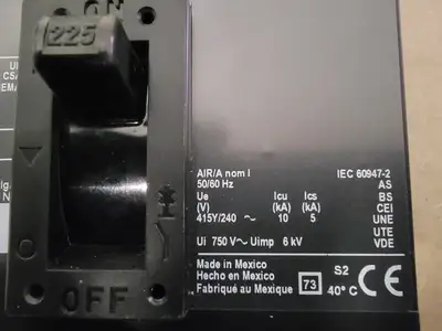 USED SQUARE D QBL32225