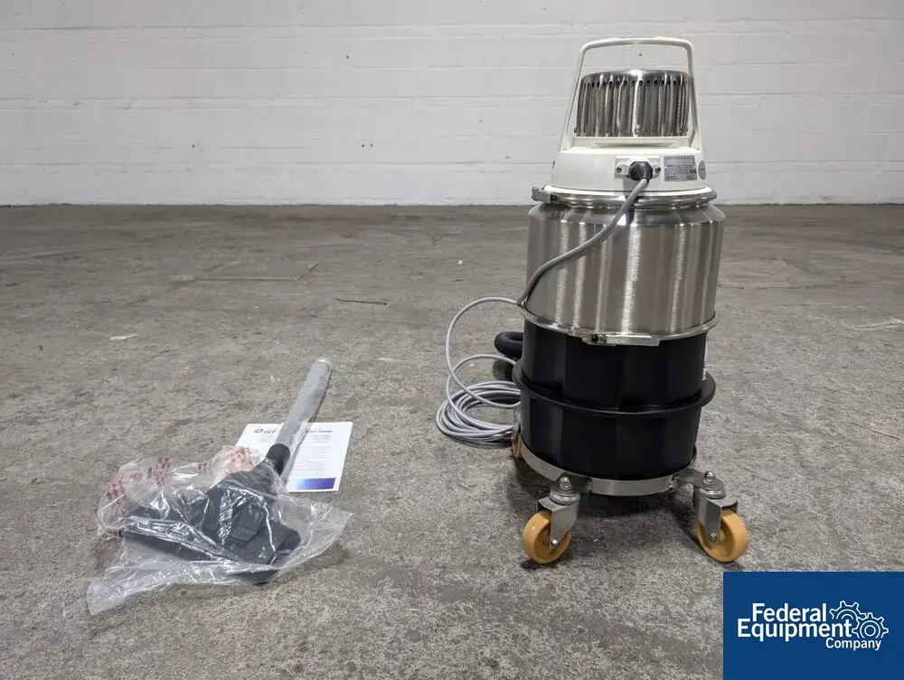 USED Nilfisk Nilfisk Advance America Vacuum, Model IVT1000CR