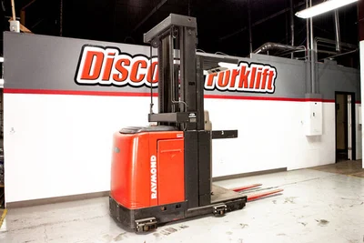 USED 2011 RAYMOND 540-OPC30TT