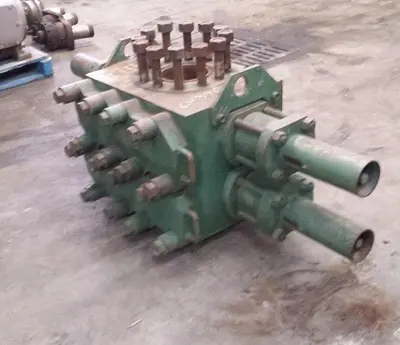 USED SHAFFER SENTINEL II 7 1/16" 5M DOUBLE RAM BOP