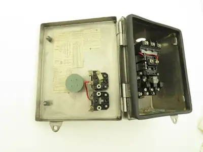 Allen-Bradley 509-ACD-1 Stainless Enclosed NEMA Motor Starter 600V 3PH