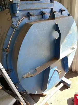 USED 2013 SUPERIOR 8-X-200