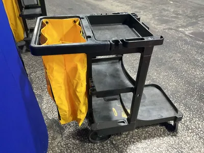 Used RUBBERMAID _UNKNOWN_ Miscellaneous MRO Ohio US | HGR 24 #1261064