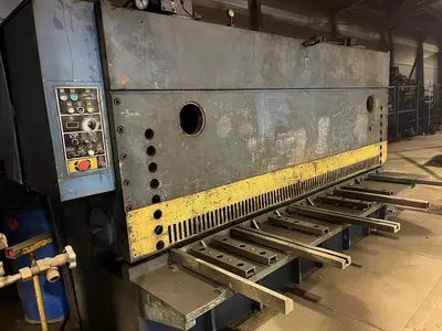 Used 1998 PIESOK 3000/16 Power Squaring Shears (Gauge) CZ | Amaron s.r.o. #1061702