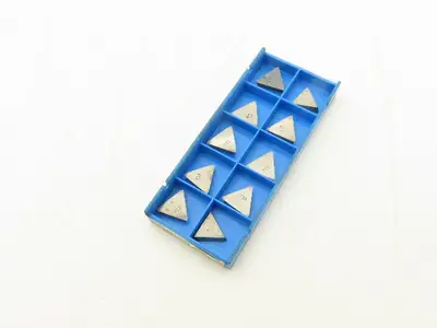 Valenite TPC-2.52.010R VC2 Box of 10 Carbide Inserts TPMR 2.522  Lot of 40