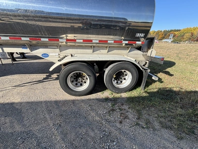 Used 2016 WALKER MILK TANKER TRAILER Liquid Supply Trailers Michigan US | Miedema Asset Management Group #1709447