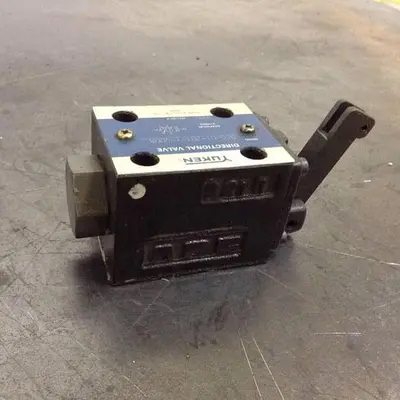 USED YUKEN DCG012B3Y4008