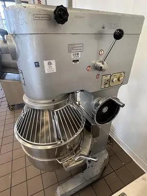 USED 2014 PRECISION V80