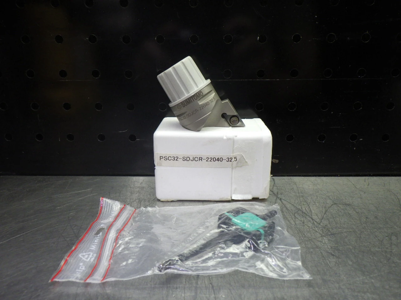 Sumitomo Capto C3 Coolant Thru Turning Head PSC32-SDJCR-22040-32.5 (LOC2863C)