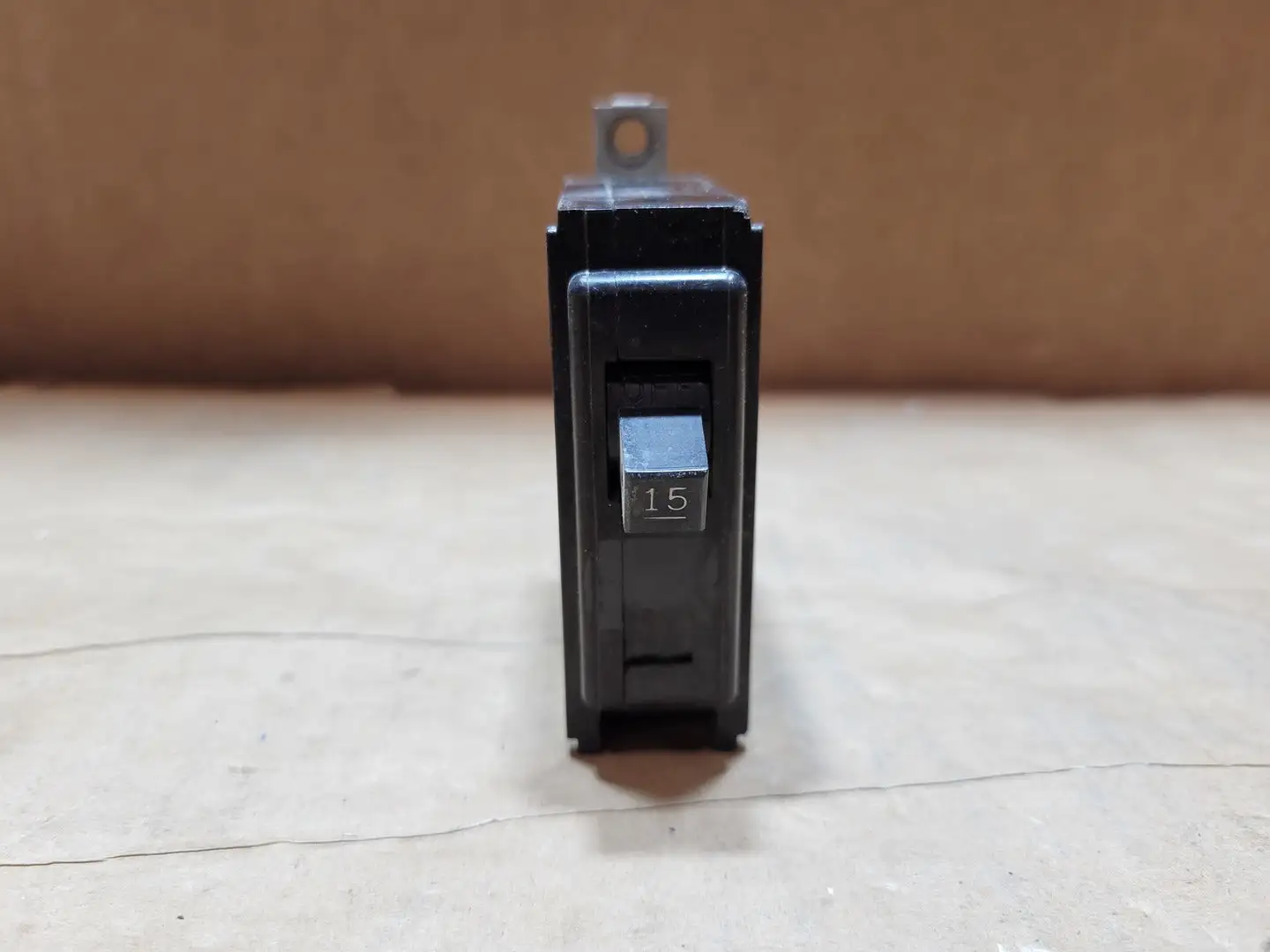 15 Amp, 1 Pole, 120/240 Volts Circuit Breaker