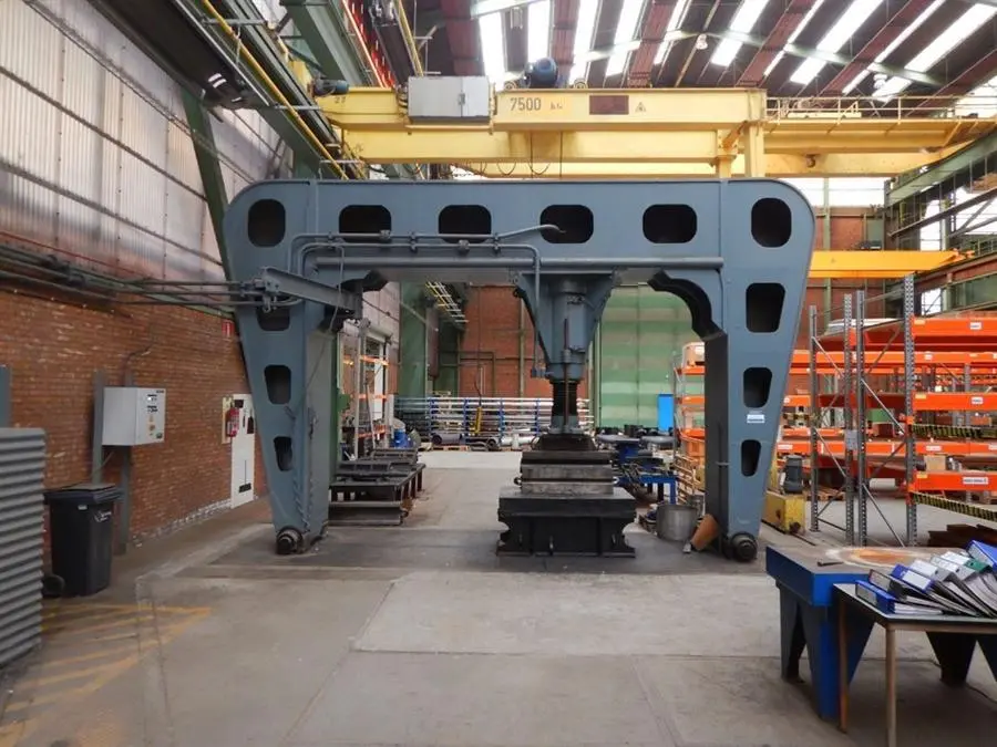 USED NIELAND 300 TON DISH END FORMING PRESS