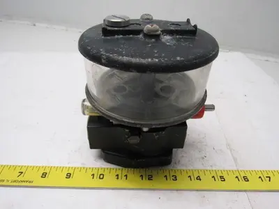 Watts L50-06R In-Line Injection Lubricator 3/4" Ports 10 oz. Reservoir