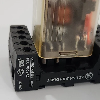USED Allen-Bradley 700-HB33A1