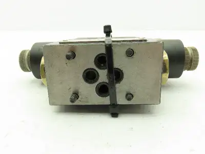 Atos DHU-0710/18 Hydraulic Directional Control Solenoid Stack Valve 3-Pos 110VDC