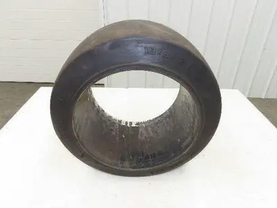 Clark 18x9x12-1/8 Press-On Forklift Tire Solid Smooth Black