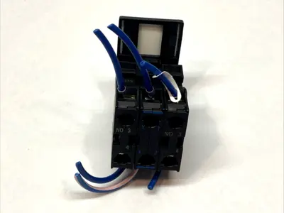 USED EATON PUSHBUTTON 22.5MM BLUE LED 230V 1NO W/ X3 M22-K10