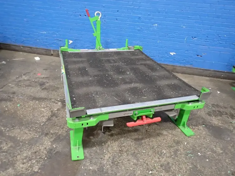 Used THE SCHARINE GROUP INC _UNKNOWN_ Maintenance Carts Ohio US | HGR 24 #740800